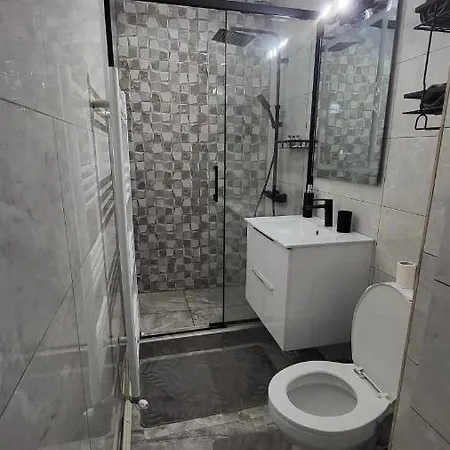 Garsoniera Navi Apartment Onesti Exterior photo